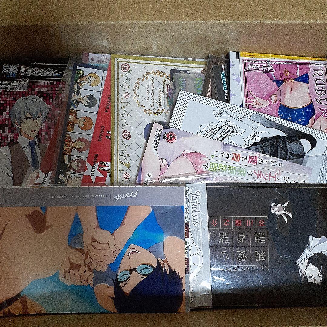 アニメ・マンガ・キャラクター　紙類　紙系　紙雑貨　大量　まとめ売り