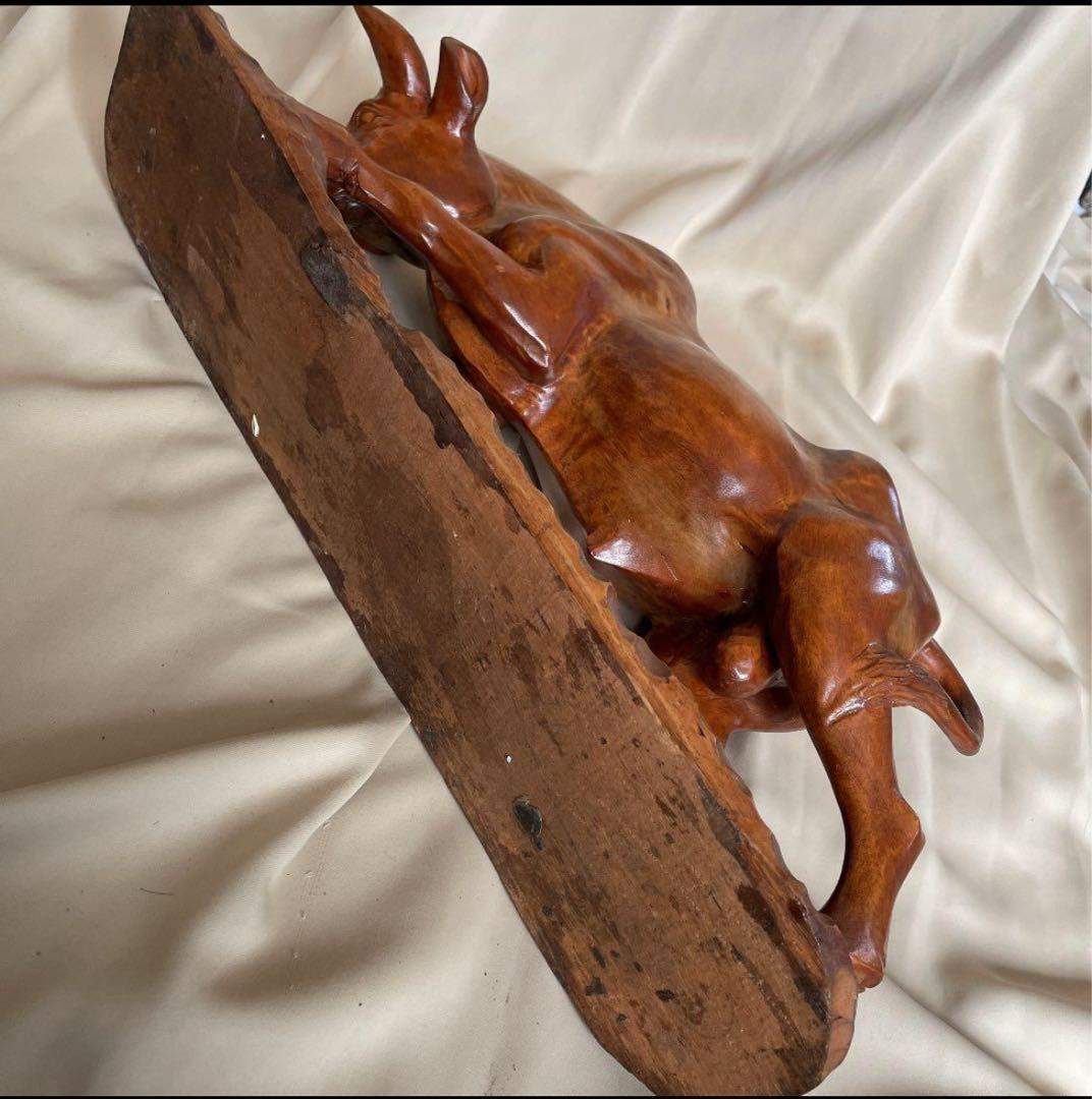 【縁起物】一本 木彫り 牛 重厚感 置物 風水 オブジェ
