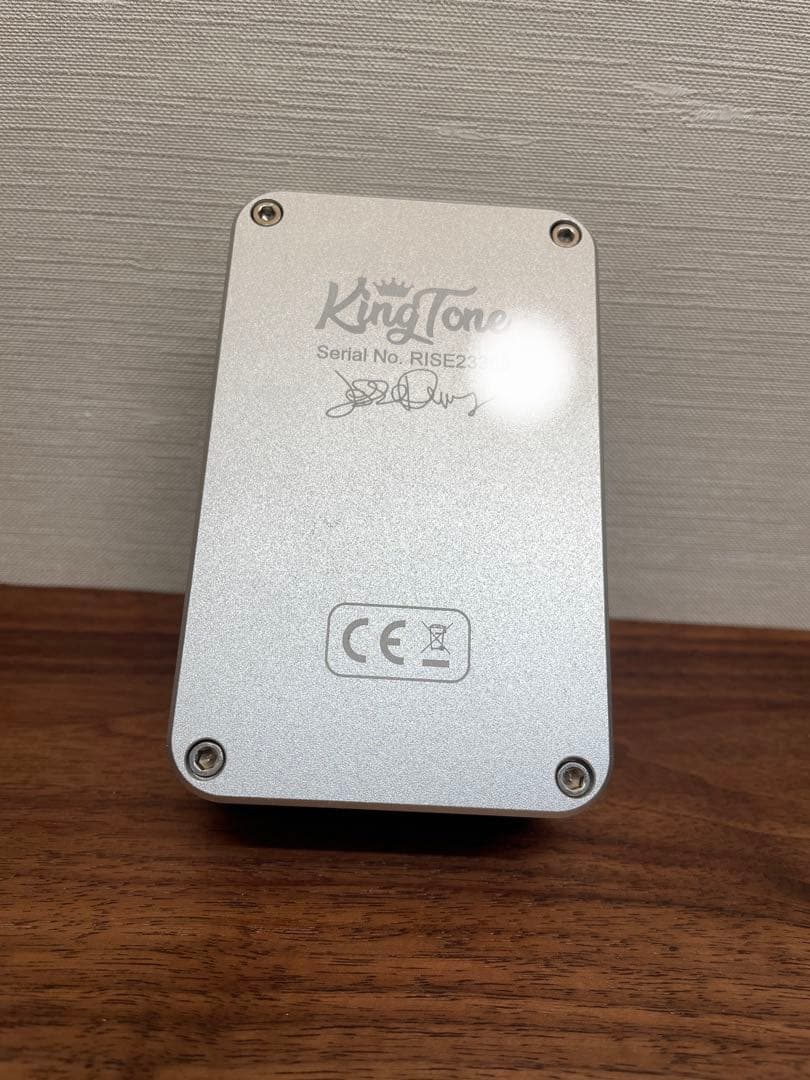 king tone rise キングトーン　fuzz ブースター