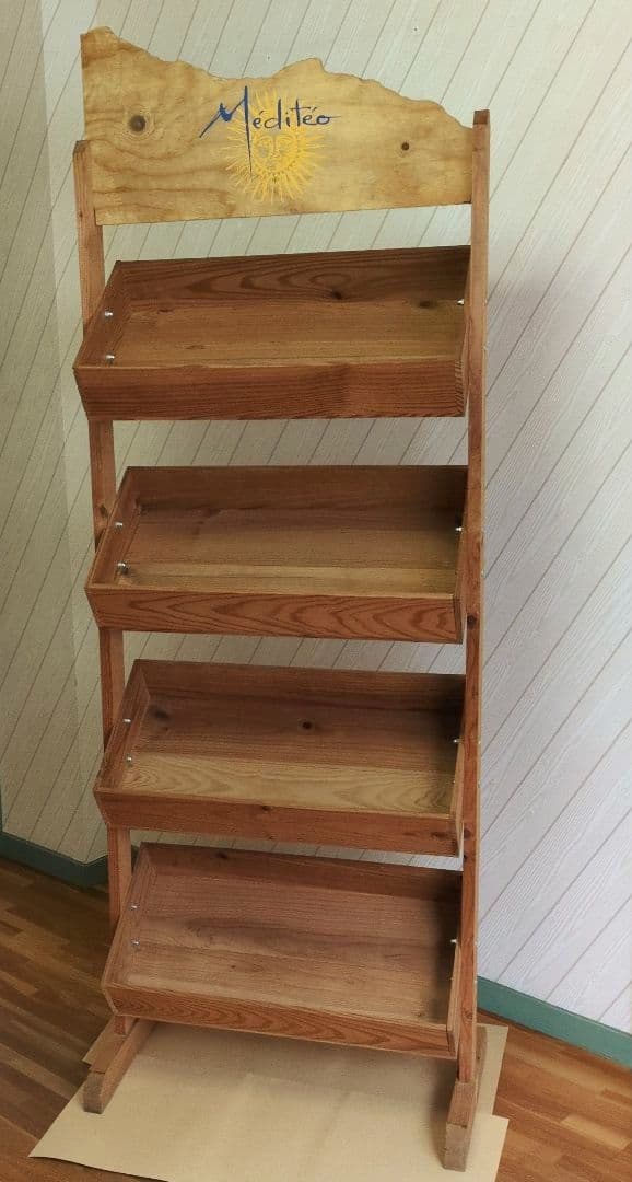 木製　陳列用傾斜ラック　4段　ワイン陳列棚　希少　店舗ディスプレイ　ワイン木箱