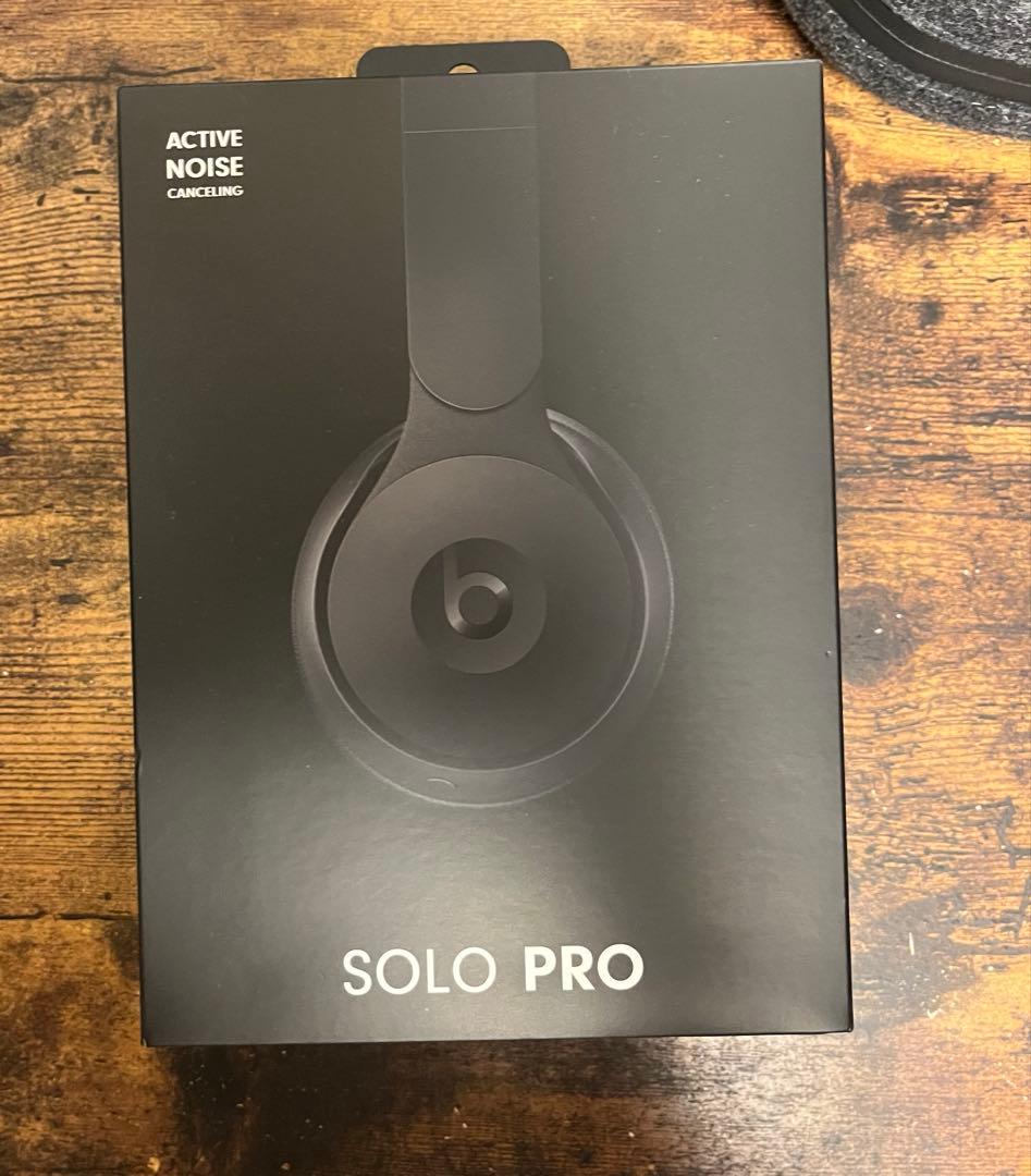 Beats SOLO PRO ワイヤレスノイズキャンセリングヘッドホン ブラック