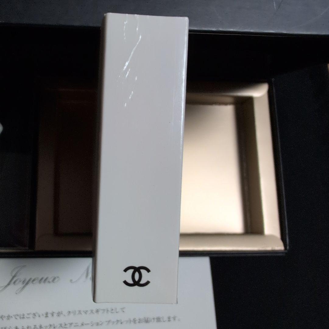 CHANEL ココシャネルフィギュア・ブック・ネックレスセット