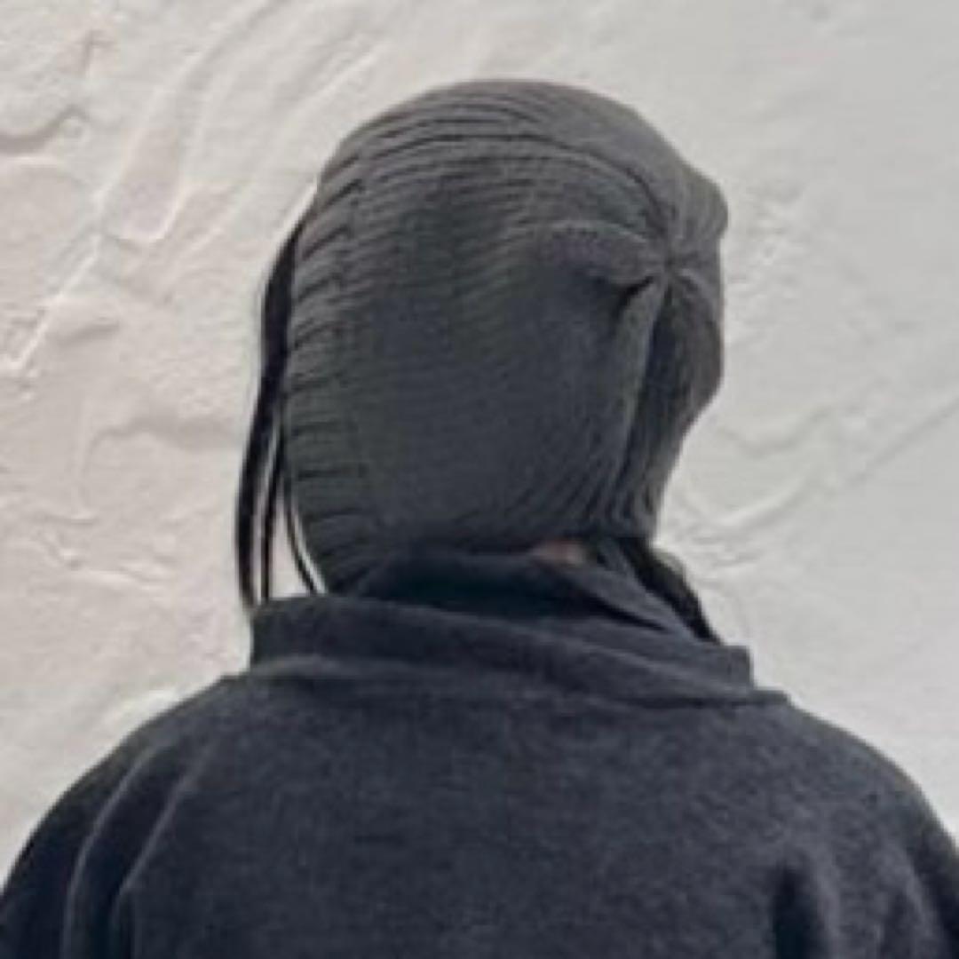 LIMI feu ブラックニット帽 フリンジ付き