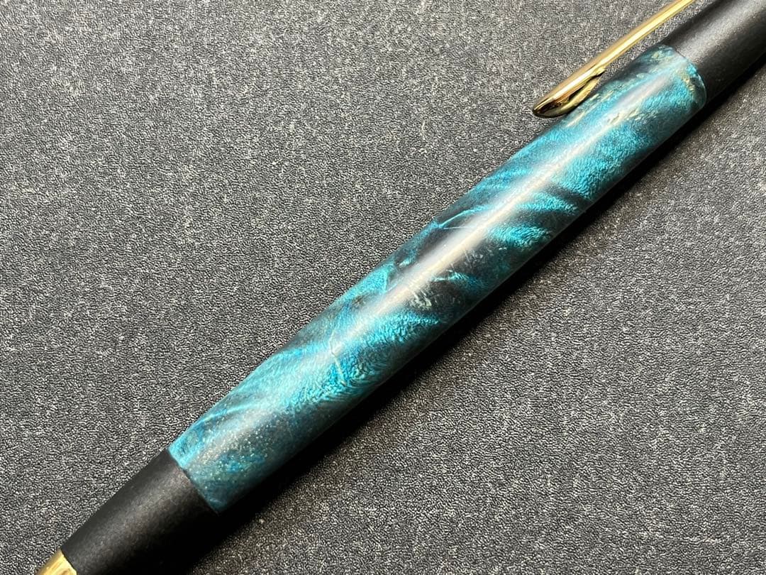 キツツキ　ボールペン　スタビライズドウッド　メイプル瘤