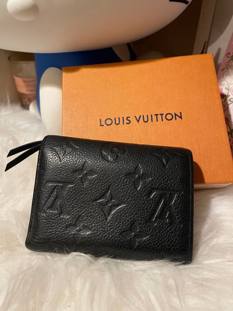 ルイヴィトン ポルトフォイユ ヴィクトリーヌ アンプラント　黒
