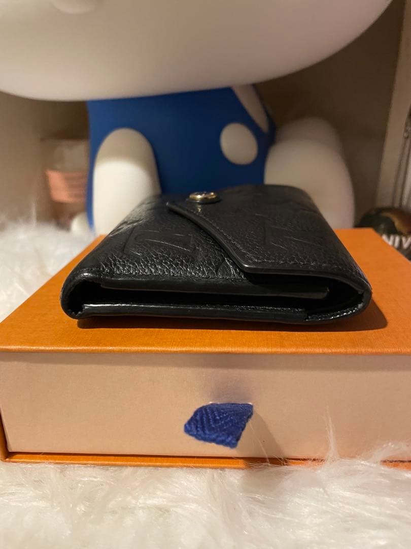 ルイヴィトン ポルトフォイユ ヴィクトリーヌ アンプラント　黒