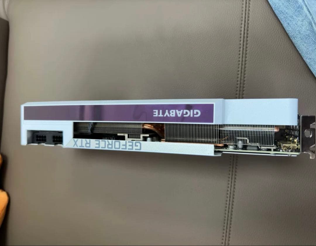 Gigabyte RTX 3080 20GB vision AI用