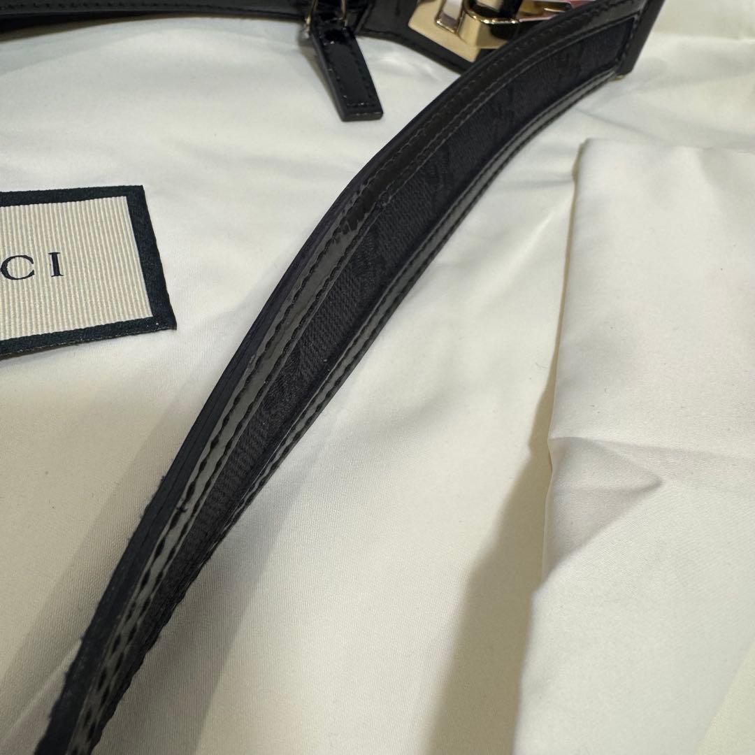 GUCCI ブラック GGパターン ハンドバッグ