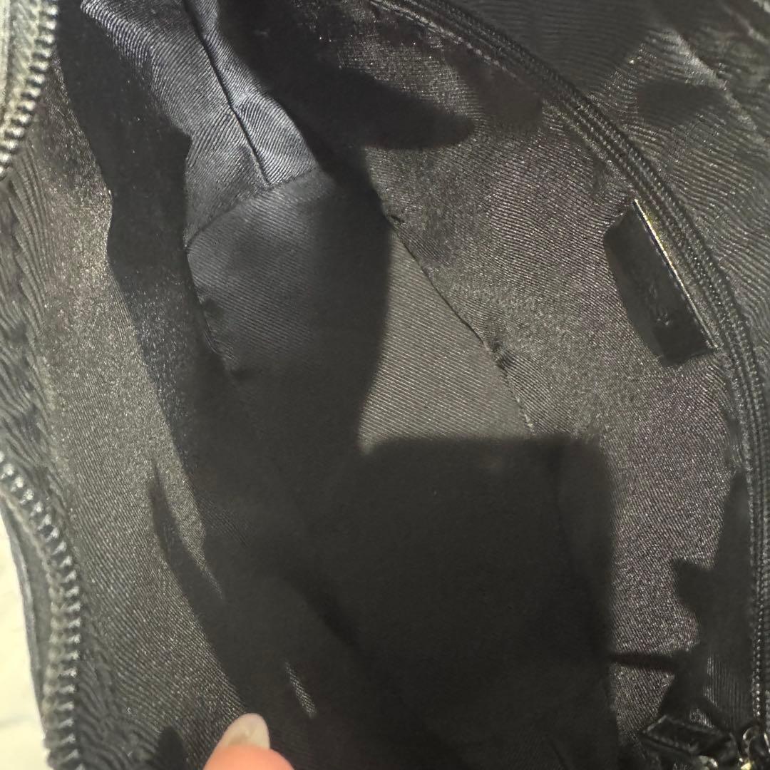 GUCCI ブラック GGパターン ハンドバッグ