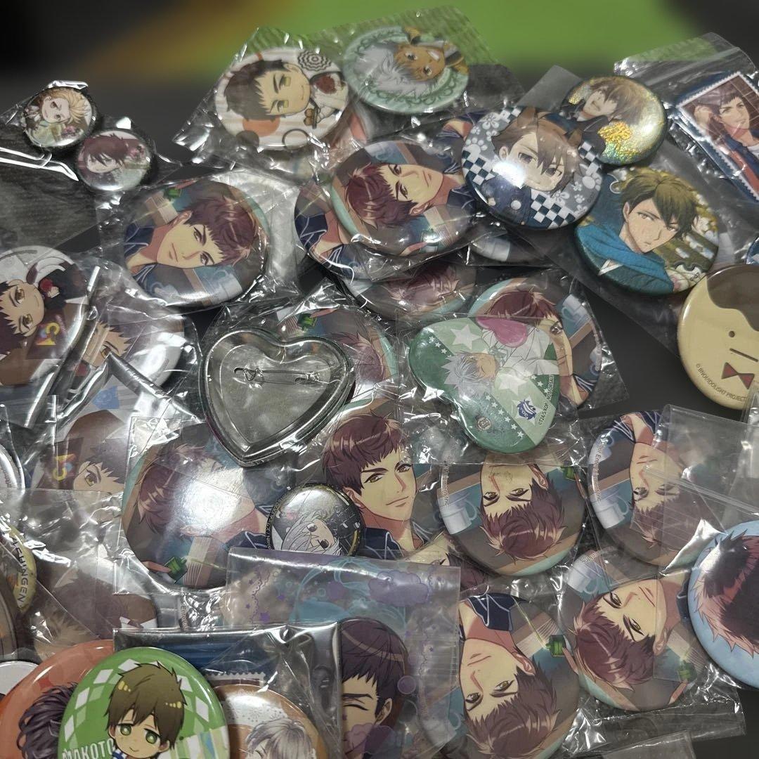 アニメキャラクター ピンバッジ 約100以上個セット