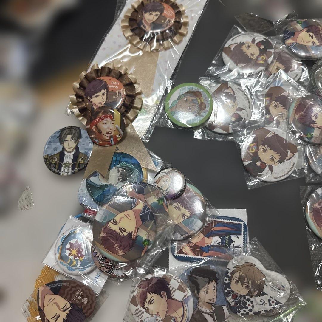 アニメキャラクター ピンバッジ 約100以上個セット