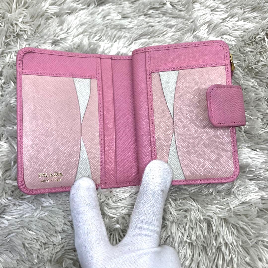 箱付き美品✨PRADA サフィアーノ メタルロゴ マルチカラー 二つ折り財布
