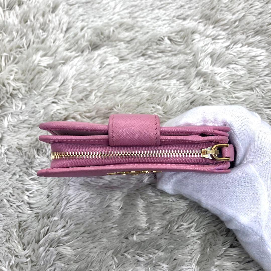箱付き美品✨PRADA サフィアーノ メタルロゴ マルチカラー 二つ折り財布
