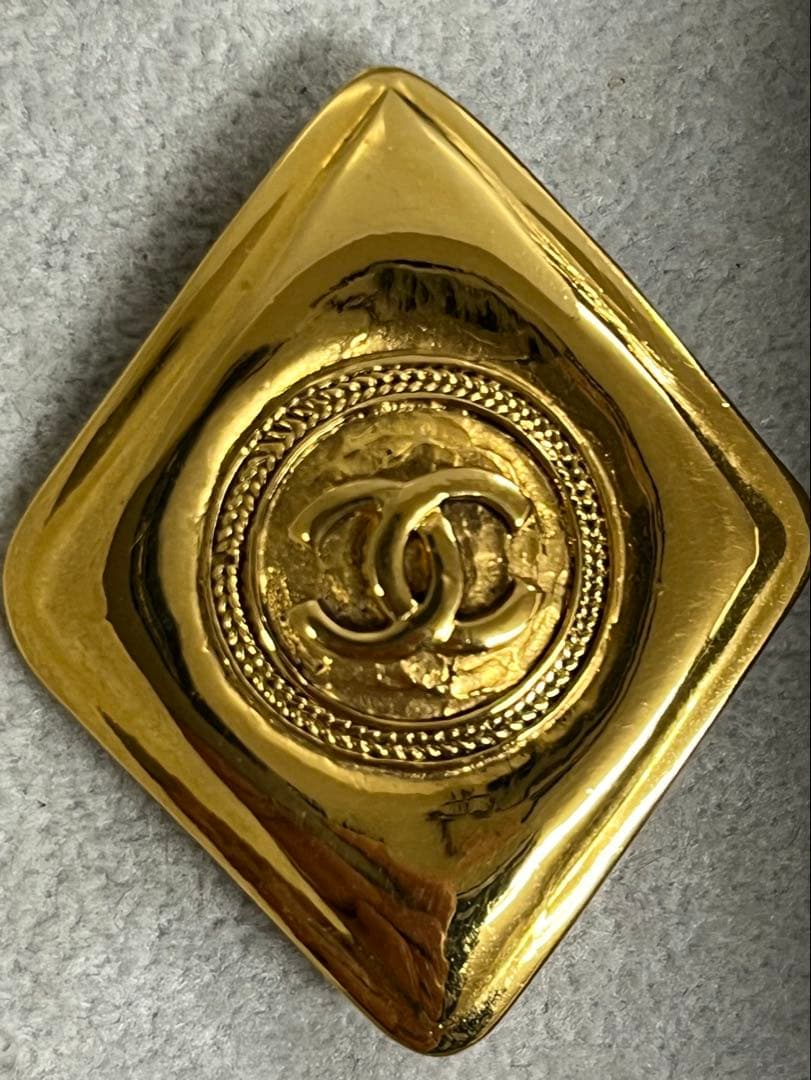 美品 CHANEL シャネル ブローチ 箱付 菱形 ゴールド アンティーク