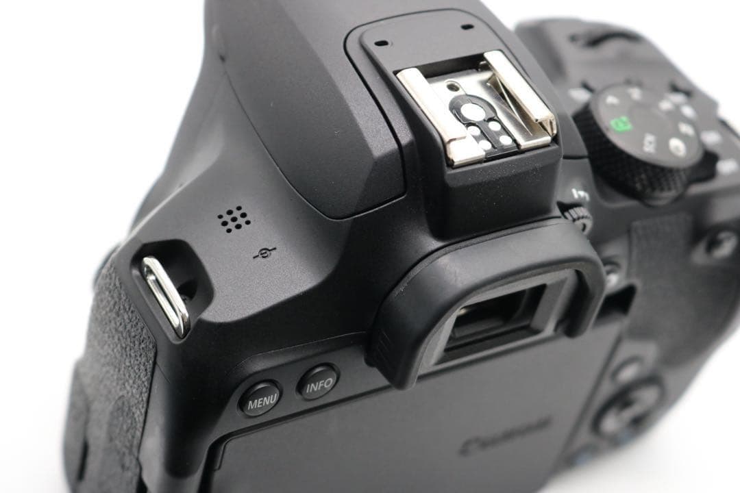 美品 【Canon EOS Kiss X10i ダブルレンズセット】 安心保証◎