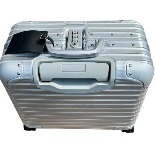 【1回使用 極美品】RIMOWA リモワ コンパクト 1回使用【定価22.9万】