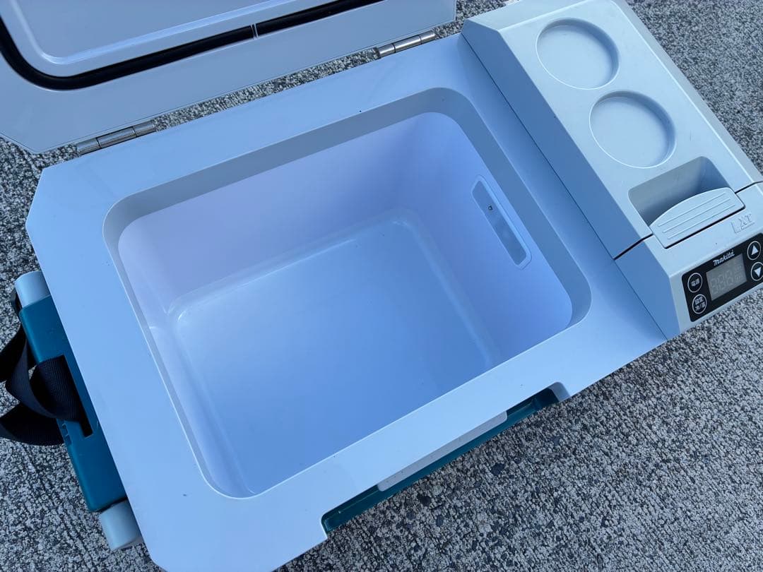 マキタ　冷蔵庫