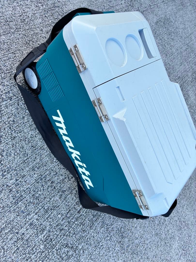 マキタ　冷蔵庫