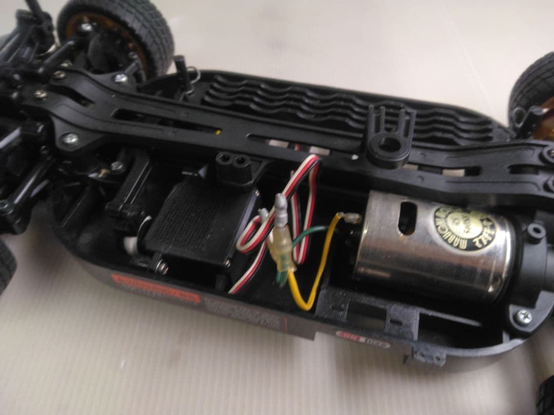 タミヤ1/10ラジコンTT01シャーシ+スープラ80ボディセット