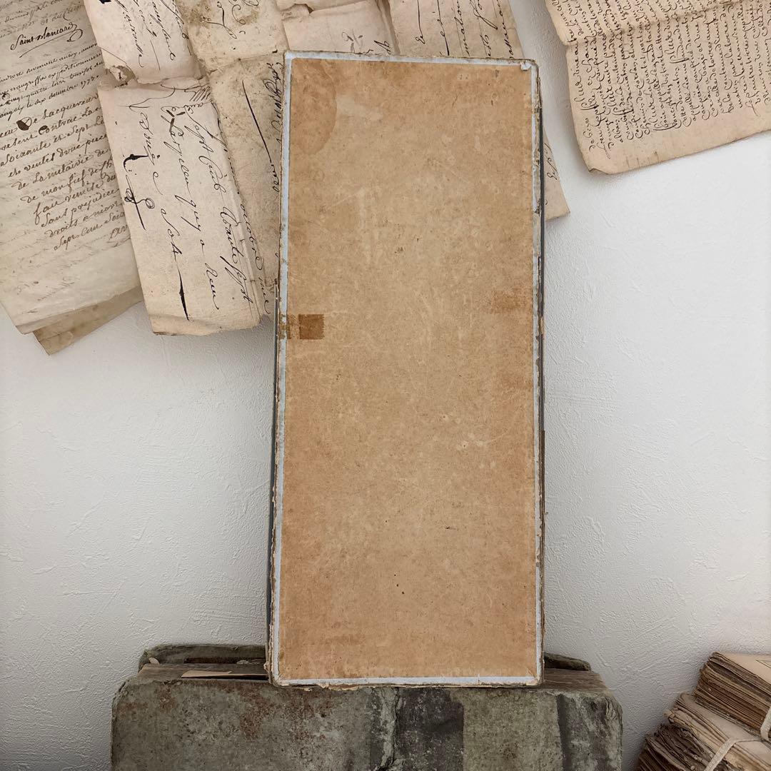 アンティーク雑貨 Old shabby paper box.