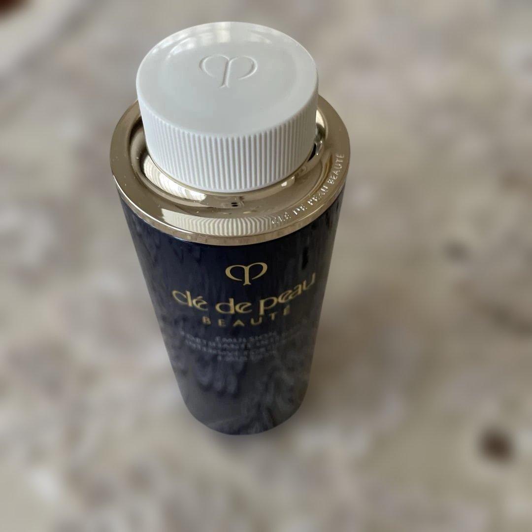 ❣️クレ・ド・ポーポーテ夜用乳液　未使用品です❗️