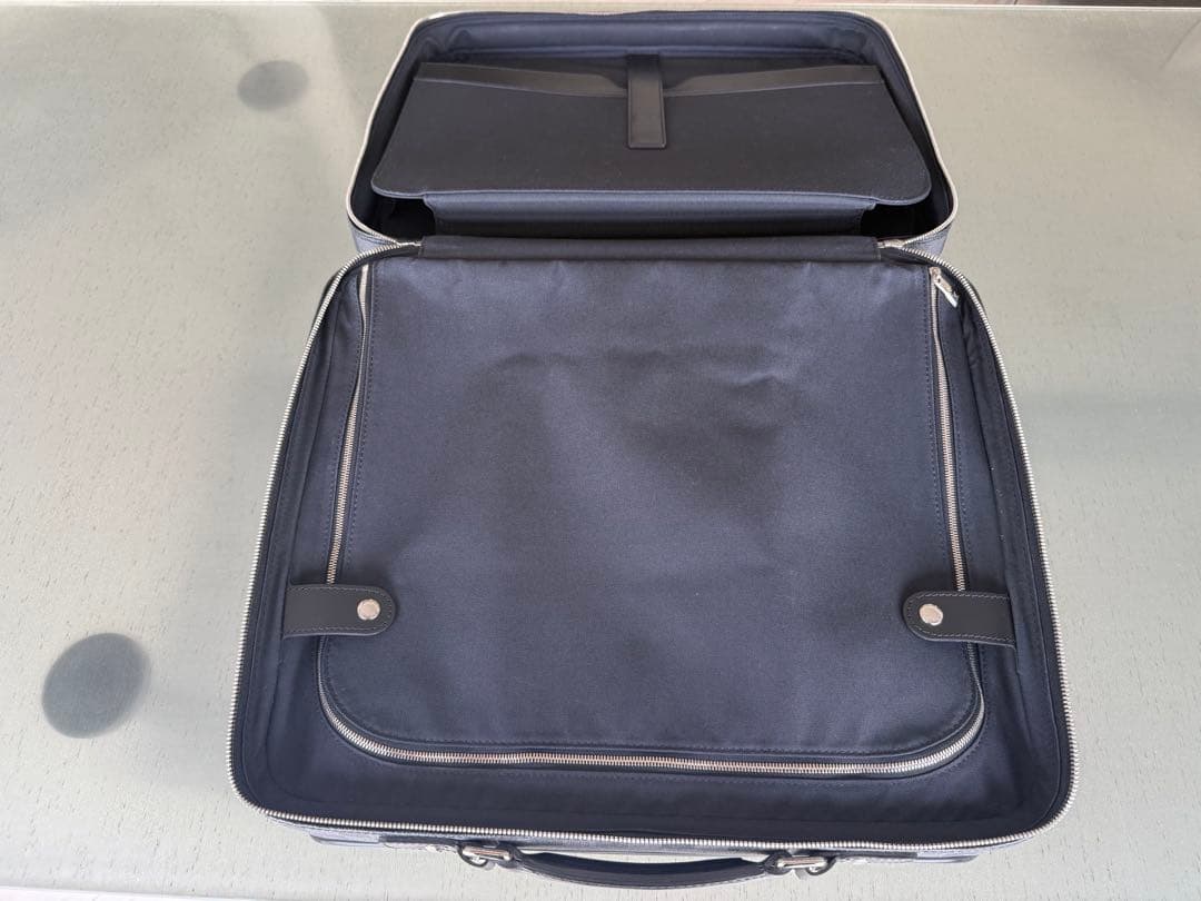 ルイヴィトン ダミエ パイロット ケース