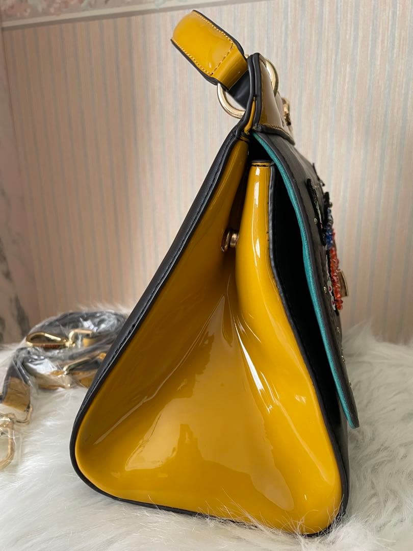 【新品】ニコールリー(Nicole Lee)の 斜めがけにもできる2wayバック