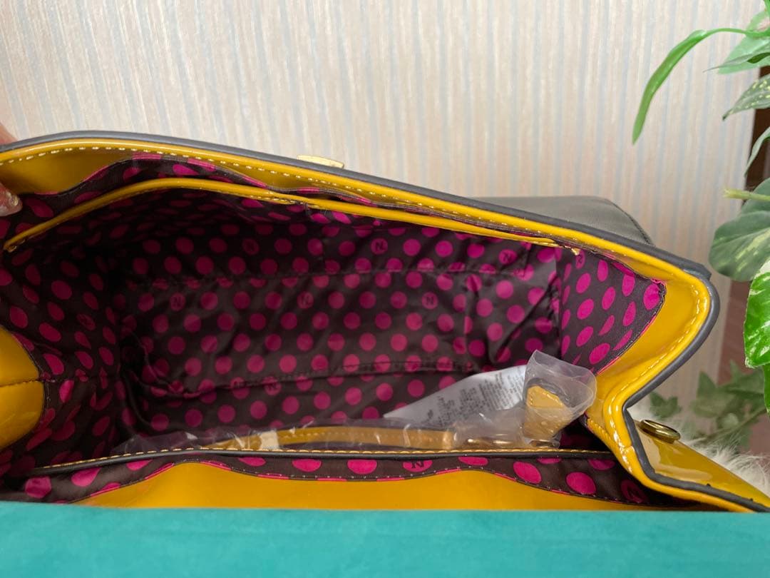 【新品】ニコールリー(Nicole Lee)の 斜めがけにもできる2wayバック