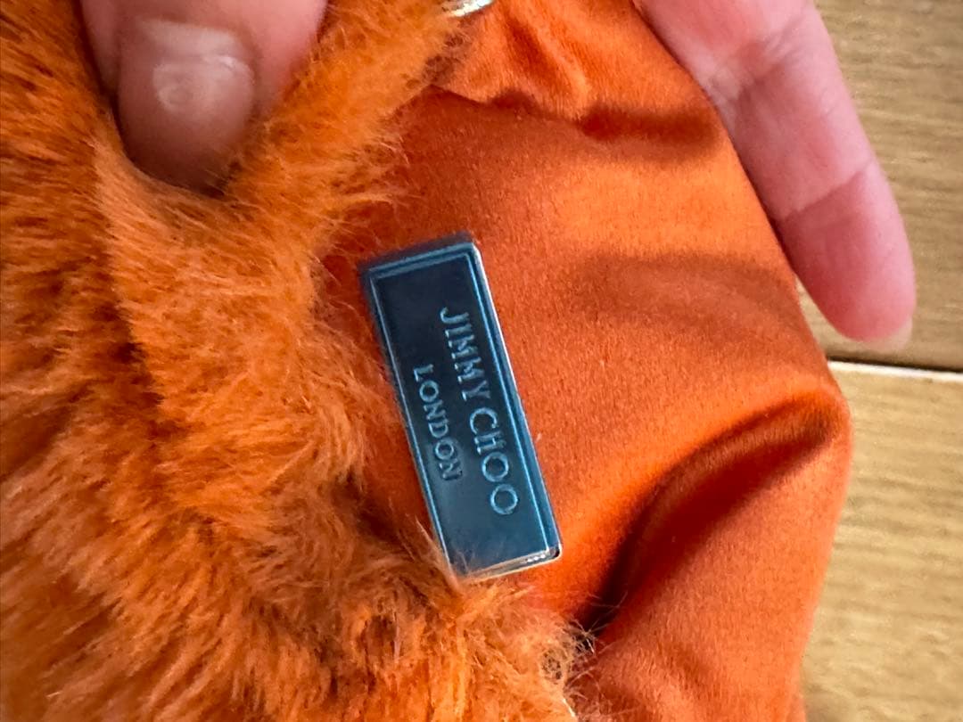 未使用★定価 118,800円 Jimmy Choo スマホ　ショルダー