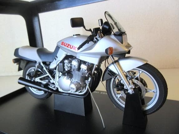 haruさん専用 AUTOart (1/12) スズキ GSX1100S 刀