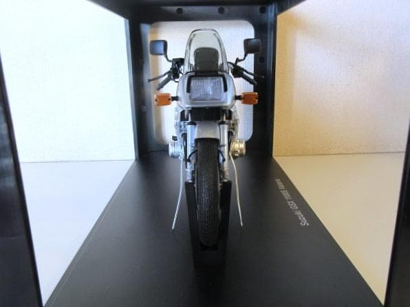 haruさん専用 AUTOart (1/12) スズキ GSX1100S 刀