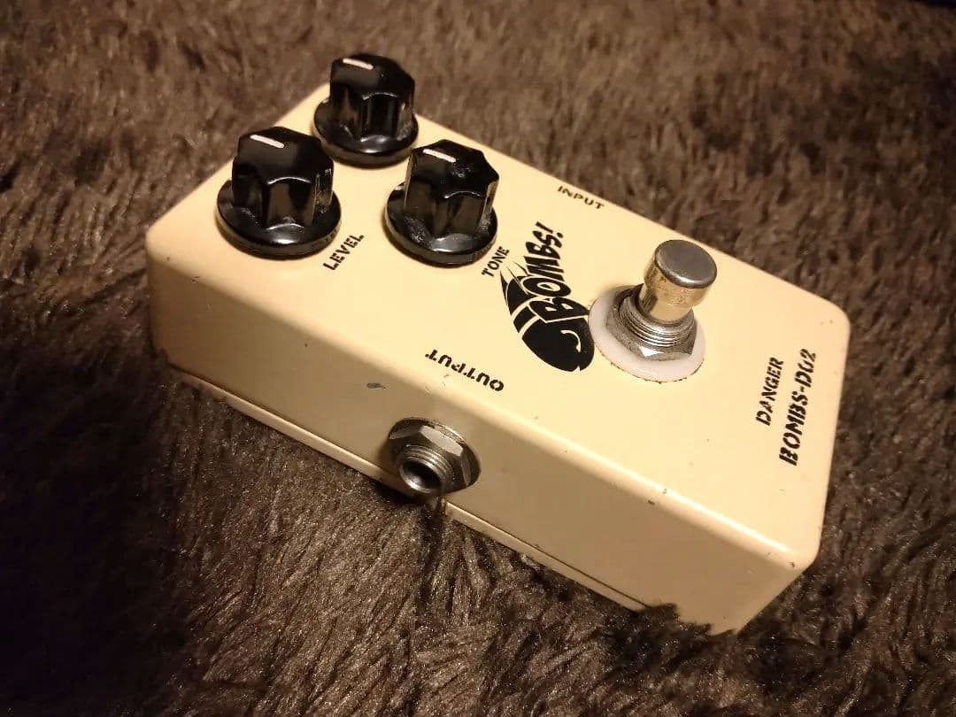 ギター COMBAT BOMBS DO2