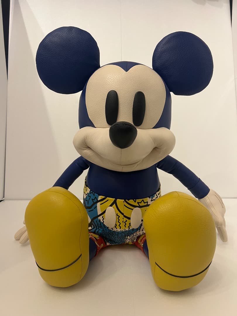 ⭐️【貴重】コーチとキースヘディングのコラボ：ミッキーマウスの革製ぬいぐるみ