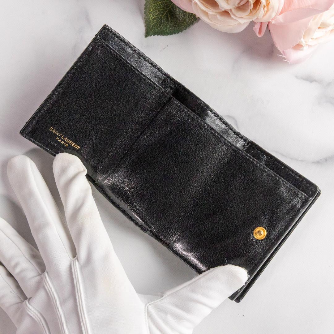 渡辺和敬 【箱付き】 綺麗✨サンローラン ラムスキン三つ折りミニ財布黒 金