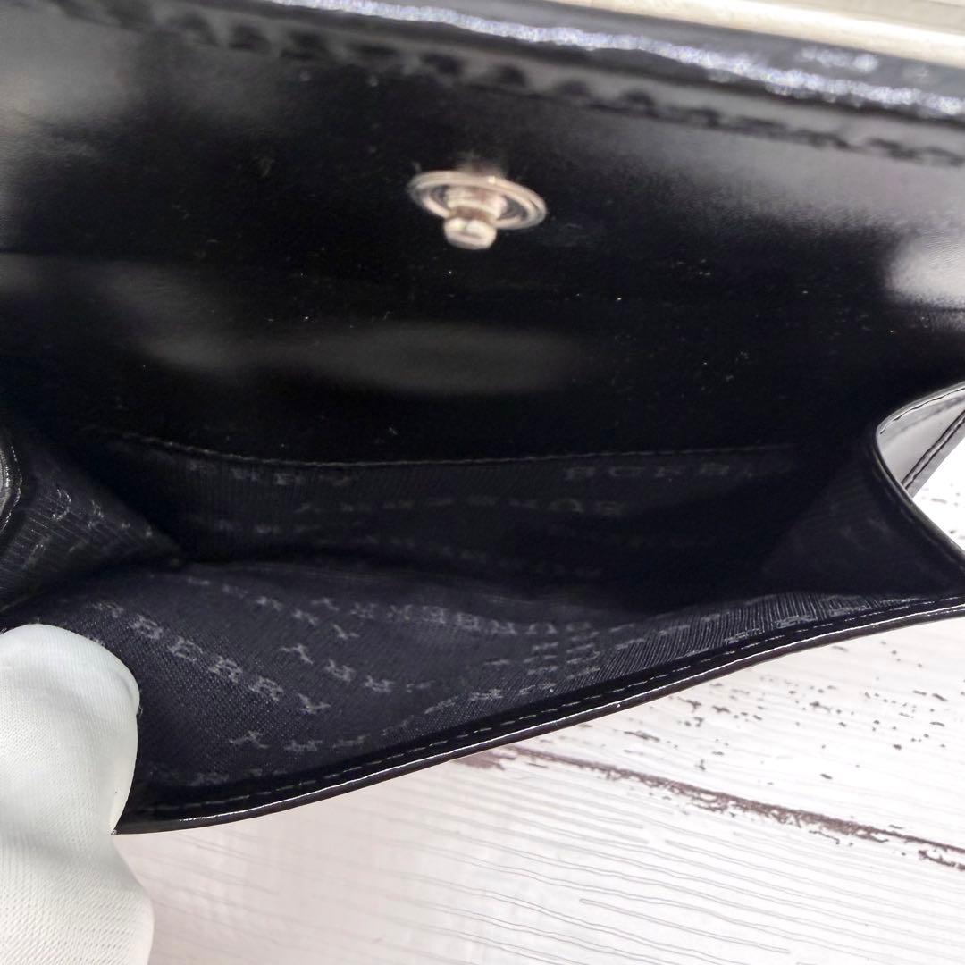 未使用　バーバリー　折り財布　ノバチェック　レザー　ロゴ金具