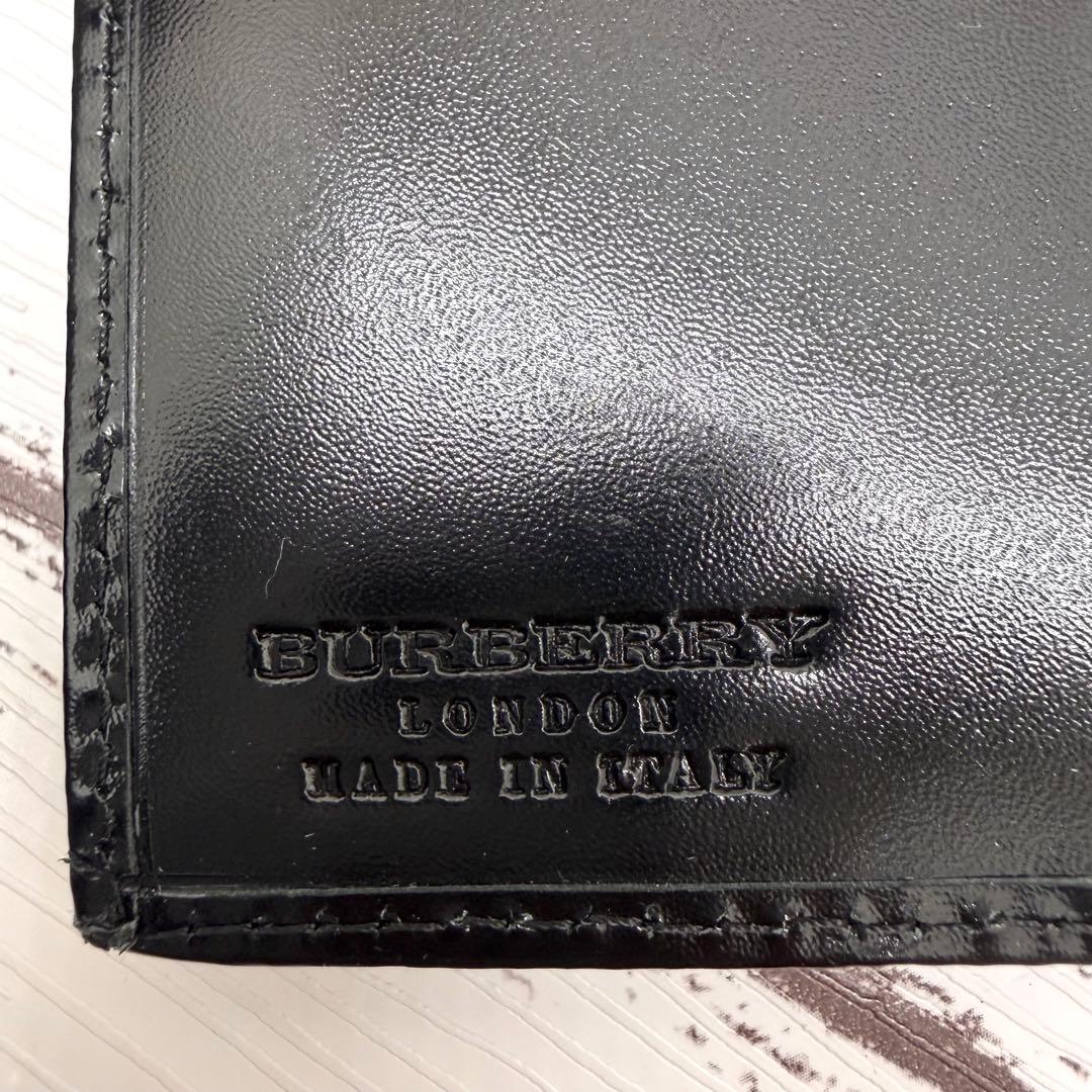 未使用　バーバリー　折り財布　ノバチェック　レザー　ロゴ金具
