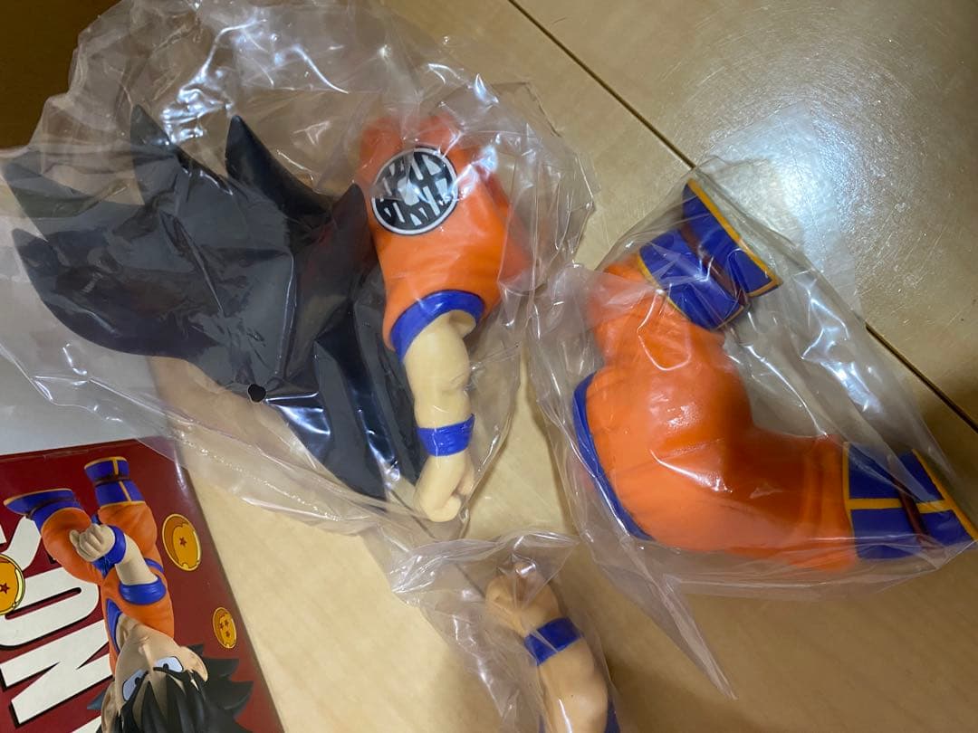 DX組立式ソフビフィギュアサイヤ人来襲編　孫悟空ベジータスーパーサイヤ人