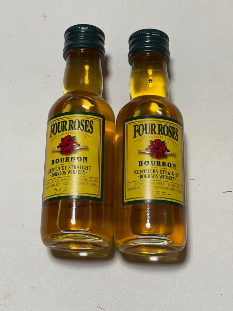 FOUR ROSES フォアローゼス　イエローラベル　旧デザイン ５０ml×２
