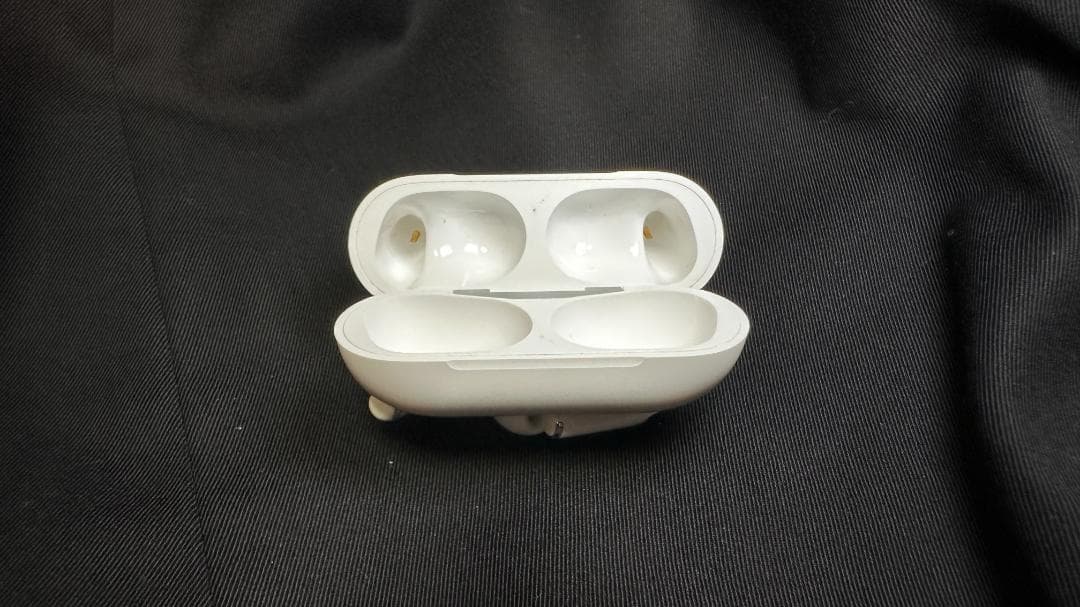 美品✨Apple AirpodsPro 第一世代 - 箱・追加イヤーパッド付き