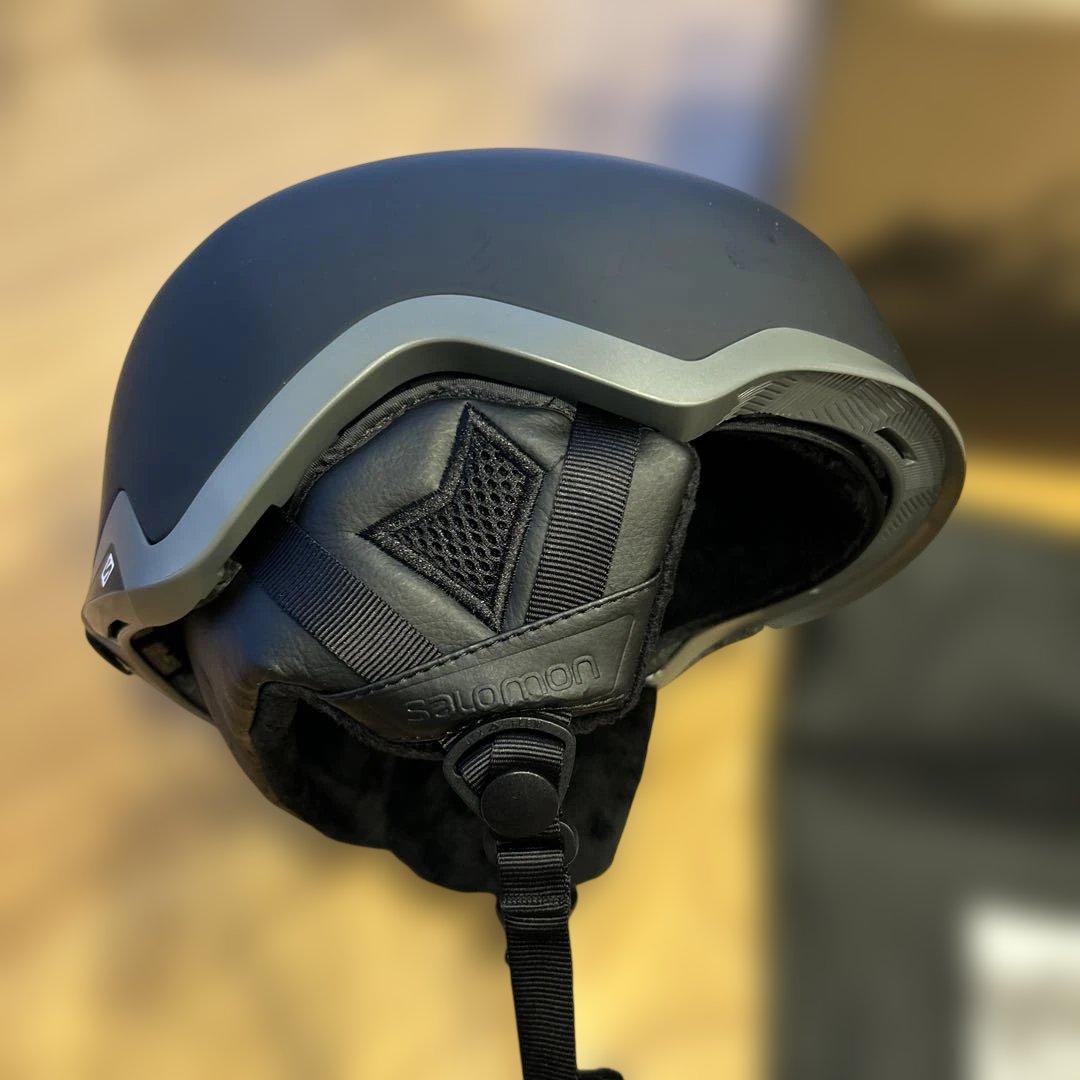 SALOMON スノボ　ヘルメットBLACK MATT XL