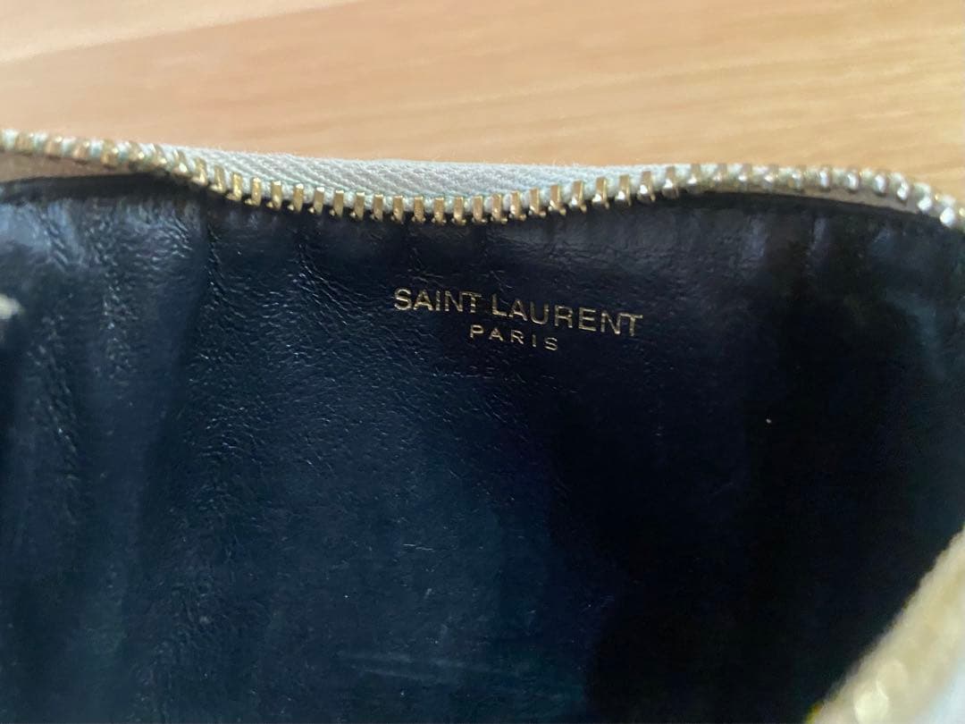 サンローラン　チェリー柄　パース