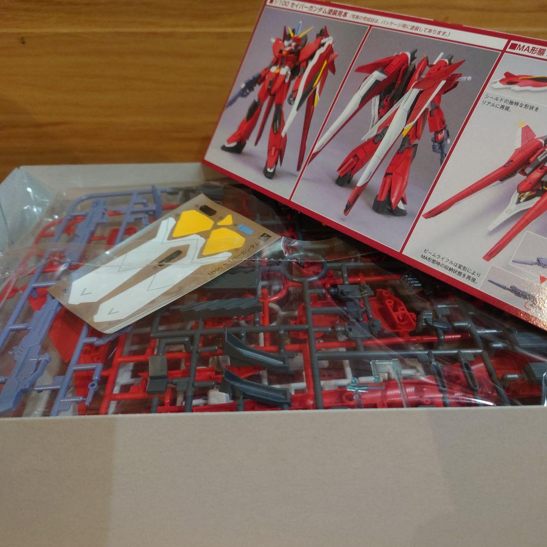 未組み立て　1/100 セイバーガンダム