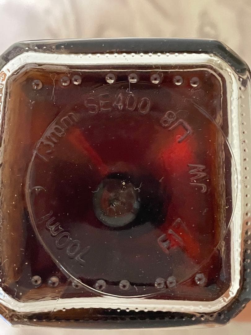 【未開栓】ジョニーウォーカーブラックラベル12年 700ml 箱入り　4本セット