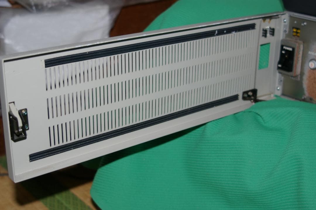 ソニー放送用スイッチャ—BVS-3100中古品の出品です。