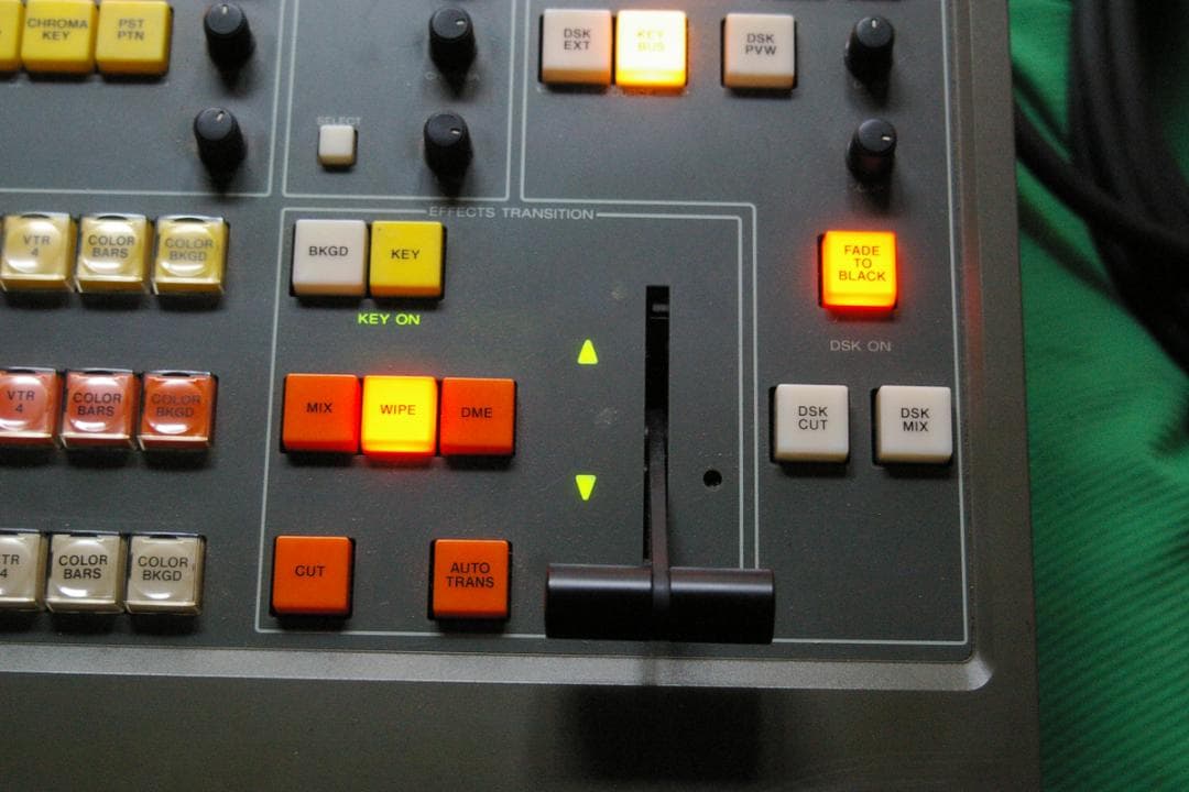 ソニー放送用スイッチャ—BVS-3100中古品の出品です。