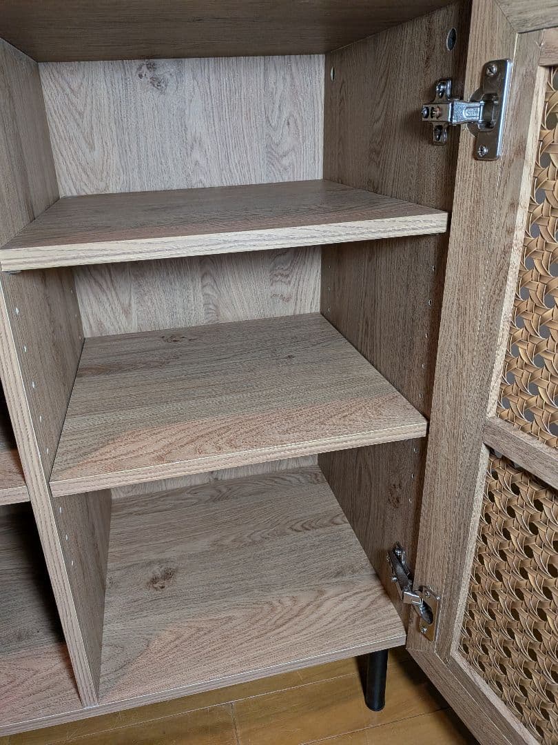 《送料込》LOWYA ラタン調キャビネット リビングボード 棚 収納ロウヤ