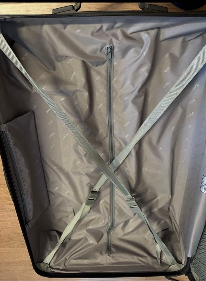 【使用回数2回】RIMOWA SALSA スーツケース　シルバー4輪 87L