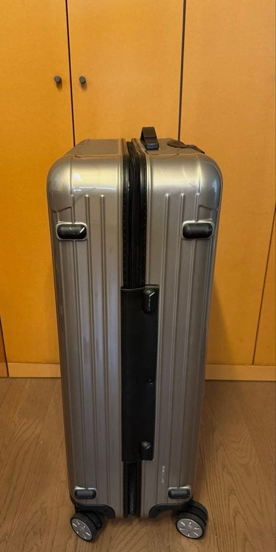 【使用回数2回】RIMOWA SALSA スーツケース　シルバー4輪 87L