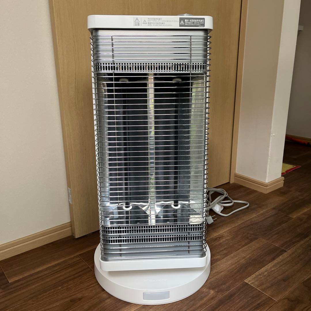 DAIKIN 遠赤外線暖房機　CERAMHEAT ERFT11XS-W
