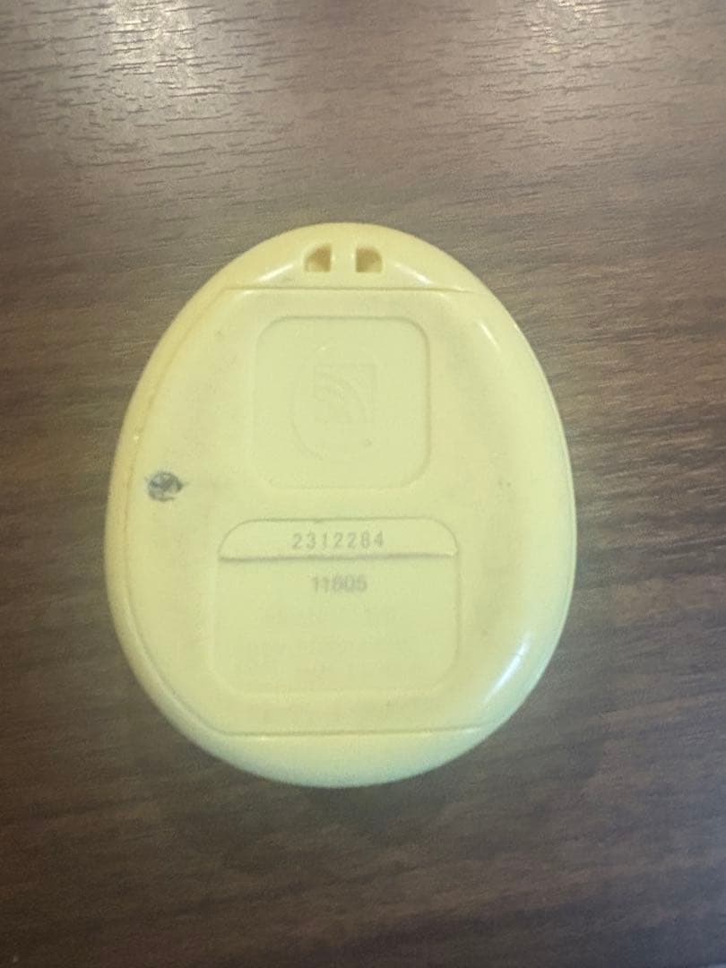 たまごっち4U+ 本体 ジャンク イエロー